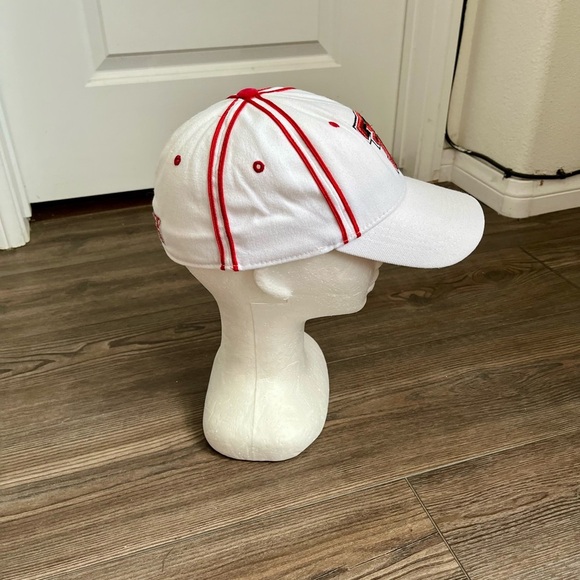 Top of the World White and Red Party Hat - Picture 4 of 9